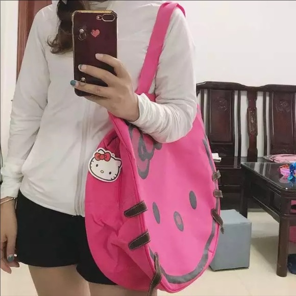 ONE LEFT!! Hello Kitty tote bags - Picture 9 of 13